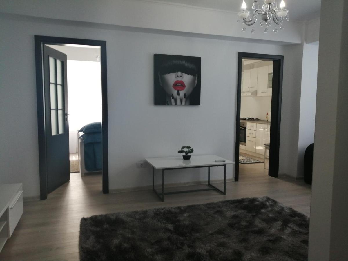 Mathias Luxury Apartments 雅西 外观 照片