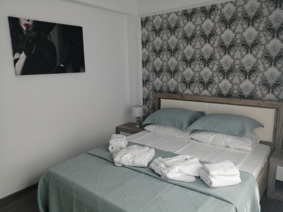 Mathias Luxury Apartments 雅西 外观 照片